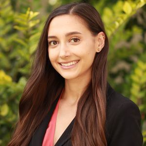 Meet your Posher, Christina